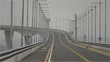 等了12年！ 國內最大跨海橋「金門大橋」正式通車