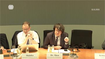 中國才發「全球紅色通緝」 沈伯洋現身德國國會：不...