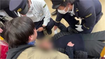 台灣兩消防遊日看經典賽目睹大叔暈倒 暖心跨海救援...