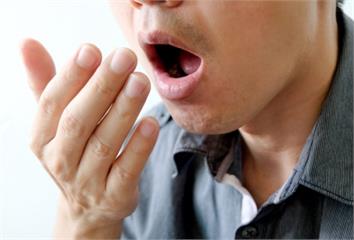 口臭怎麼都治不好？醫揭「真兇」超錯愕  還可能害...