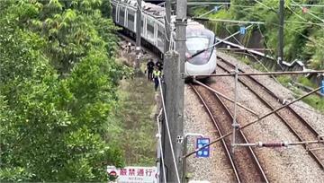 台鐵南勢站「行人闖軌」遭撞亡　800人車內等待、...