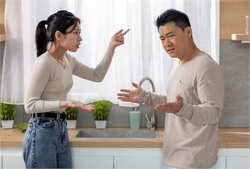 老公總說「我家就是這樣」？心理師揭「媽寶老公5特...