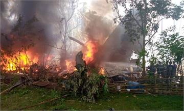 菲律賓C-130運輸機載92人墜毀 已救出40人...