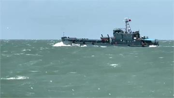 2艘中國陸軍補給船闖金門限制水域 「停留40分鐘...