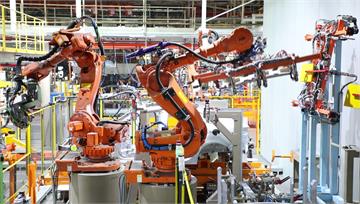 台美關稅15%「傳產受惠」 學者點出擔憂：台灣投...