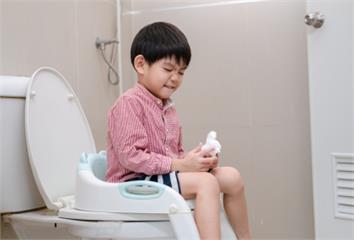 以為只是便秘！3歲童血便半年竟是長腸息肉  醫揭...