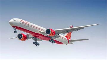 印度航空客機起飛「乘客手機爆炸」 緊急折返140...