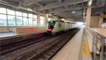 大雷雨影響？ 台鐵七堵站電車線異常沒電 列車誤點