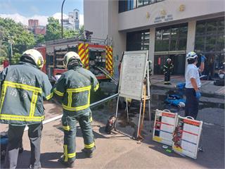 台北榮民總醫院「地下室機房起火」 消防急滅火搶救...