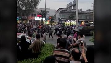 伊朗「頭巾之死」發酵　爆3年來最大規模示威