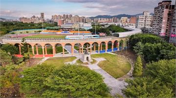 全台唯一「穿梭校園」捷運三鶯線！飛鳶野餐音樂會嗨...