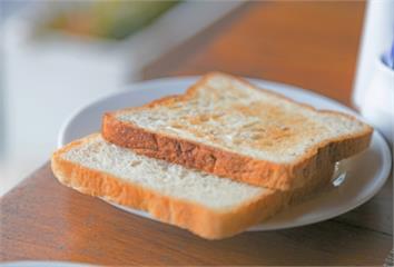 吐司加「4食材」更抗老！營養師激推 有助減少斑點...