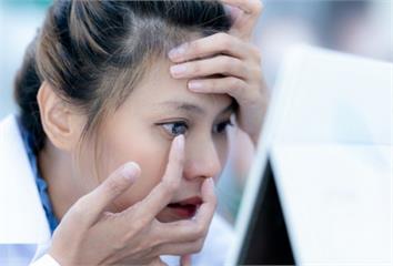 戴角膜塑型片就不會近視？眼科醫揭真相 5大事實你...