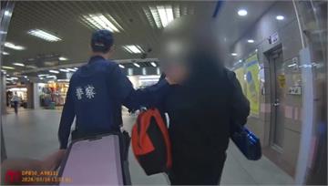 機捷北車站廁所焚燒物品！ 黑衣男遭查獲打火機送辦