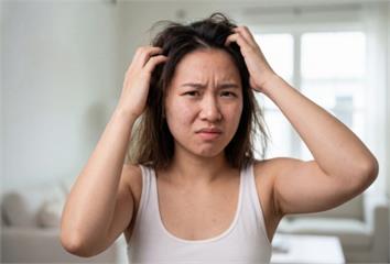 頭髮變粗糙？醫警告「4大原因」小心甲狀腺有問題 ...