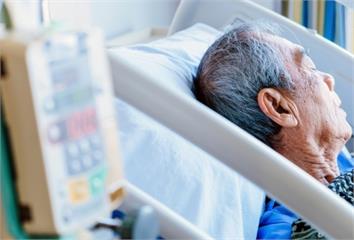 為何有人睡覺就走了？醫揭原因  「這些警示徵兆」...