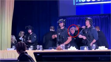 白宮記者晚宴槍擊當下撤離疑跌倒引熱議 川普：我依...