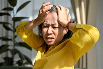 「頭痛像被雷劈」49歲六月以為中風送醫！醫揭關鍵...