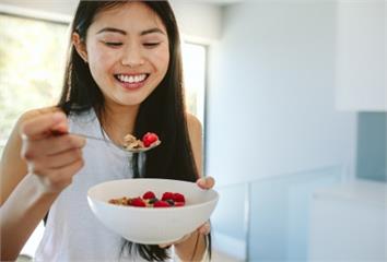 為何愈減愈肥？ 醫揪「這1習慣」害脂肪全卡住