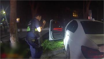 神智不清逆向停路中 毒駕見警秒清醒想逃