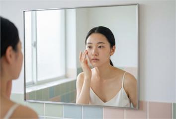 臉上血絲、泛紅愈來愈明顯？醫揭真相 做錯這1事恐...