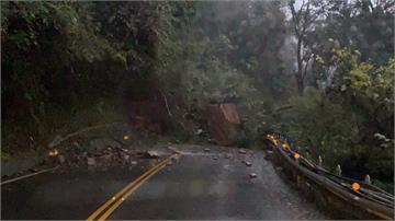 連日降雨影響！宜蘭台7線落石坍方封閉 預計下午搶...