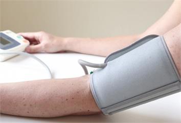 吃降血壓藥不能碰香蕉？藥師曝真相  「這些食物」也要特別注意