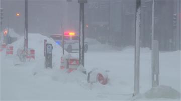 上萬航班取消延誤 美中西部強風暴雪「2.5億人受...