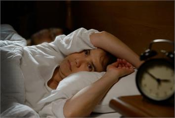 長期睡眠不足、每天少睡半小時　罹患「1疾病」風險...