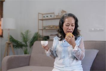 血糖忽高忽低？「這5種食物」有助穩定 粥也上榜