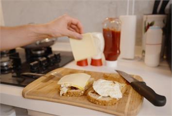 起司吃錯恐變胖！營養師揭「4種類差異」 這款其實...