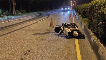 東華男大生騎車載同學　撞樹噴飛1死1昏迷