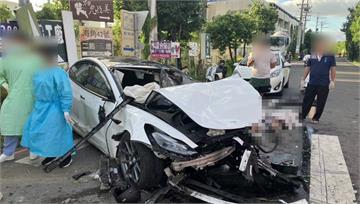 恆春重大車禍！特斯拉「導彈式」撞預拌車 波及4貼...