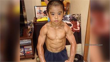 最強小學生！ 日神童模仿李小龍養出驚人肌肉
