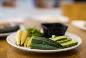 秋葵不要用熱水煮！專家曝「1招」更營養又省時  ...