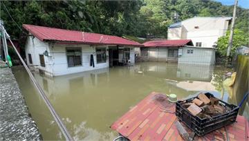 淹4天抽水機「抽不完水」 南豐村三合院成汪洋