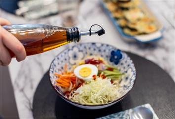 香油和麻油差在哪？營養師1秒破解  選錯恐害身體...