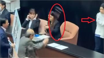 拐杖敲桌彈飛擊中徐巧芯 柯建銘遭北檢依過失傷害罪...