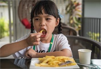 小學生早餐怎準備？營養師教「萬用4搭配」5分鐘搞定  