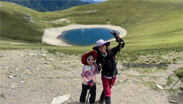 7歲女童毅力過人 與母3天2夜登嘉明湖和兩座百岳