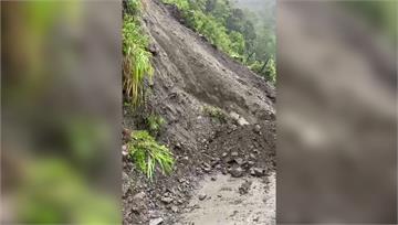 大雨土石滑落！ 南投仁愛鄉力行產業道路搶修受阻