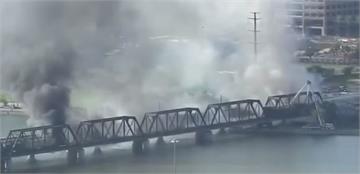 烈焰沖天！美列車橋上出軌竄火燒垮橋梁