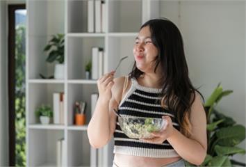 不吃澱粉也會飽！醫大推「5食物」更耐餓 這1顆下...