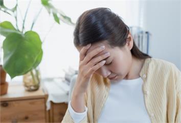 想吃冰塊、容易疲倦？「這些症狀」恐是貧血惹禍 忽...