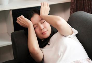 更年期婦女骨質保衛戰：4大營養素助攻　從飲食就能...