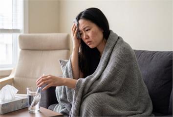 不用流感快篩！8/24起「7類人」有症狀  醫評...