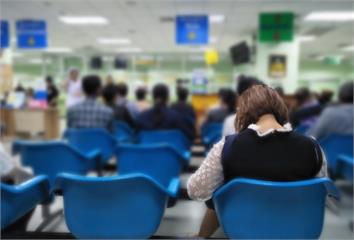 假日生病只能跑急診？5大輕症「改去UCC」 地點...