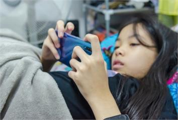 越害怕越想看！揭秘恐怖片的成癮魅力與情緒療癒效果