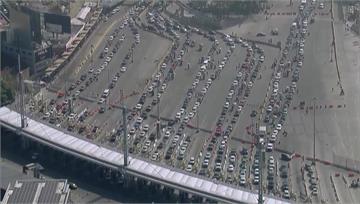 美國重開陸地邊境 加、墨國邊界成「大型停車場」