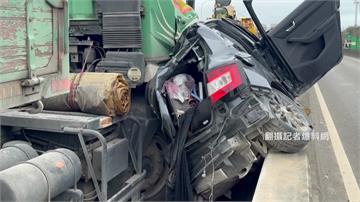 台61驚險車禍！轎車遭貨車擠壓滑行20公尺 駕駛...